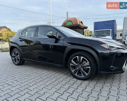 Чорний Лексус UX, об'ємом двигуна 1.99 л та пробігом 97 тис. км за 25990 $, фото 27 на Automoto.ua