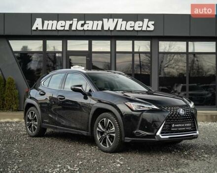 Чорний Лексус UX, об'ємом двигуна 2 л та пробігом 64 тис. км за 29900 $, фото 2 на Automoto.ua