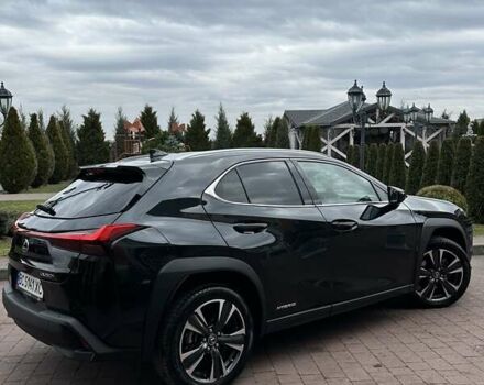 Черный Лексус UX, объемом двигателя 2 л и пробегом 25 тыс. км за 33750 $, фото 55 на Automoto.ua