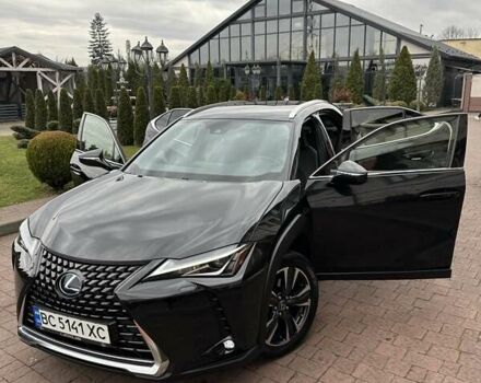 Черный Лексус UX, объемом двигателя 2 л и пробегом 25 тыс. км за 33750 $, фото 34 на Automoto.ua