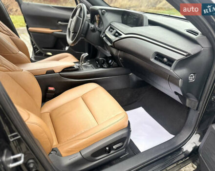 Черный Лексус UX, объемом двигателя 0 л и пробегом 109 тыс. км за 22750 $, фото 33 на Automoto.ua