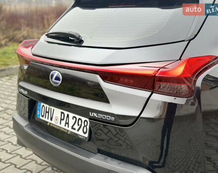 Черный Лексус UX, объемом двигателя 0 л и пробегом 109 тыс. км за 22750 $, фото 17 на Automoto.ua
