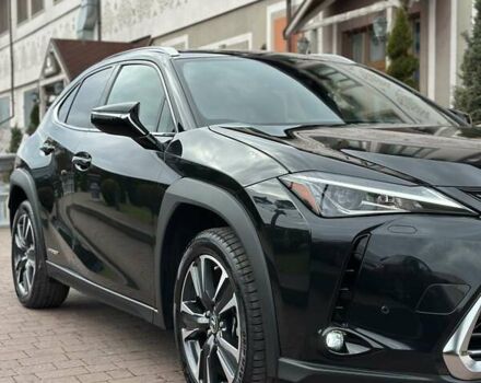 Черный Лексус UX, объемом двигателя 2 л и пробегом 25 тыс. км за 33750 $, фото 26 на Automoto.ua