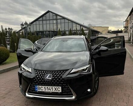 Черный Лексус UX, объемом двигателя 2 л и пробегом 25 тыс. км за 33750 $, фото 33 на Automoto.ua