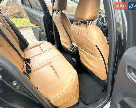 Черный Лексус UX, объемом двигателя 0 л и пробегом 109 тыс. км за 22750 $, фото 27 на Automoto.ua