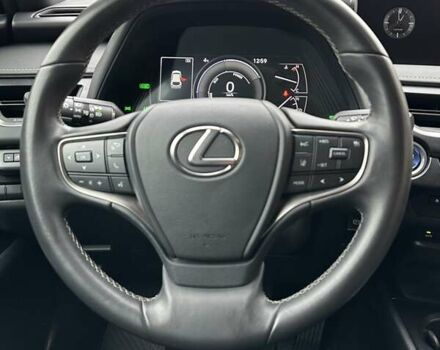 Черный Лексус UX, объемом двигателя 2 л и пробегом 25 тыс. км за 33750 $, фото 59 на Automoto.ua
