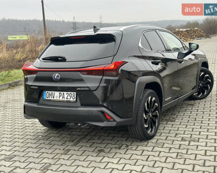 Черный Лексус UX, объемом двигателя 0 л и пробегом 109 тыс. км за 22750 $, фото 16 на Automoto.ua