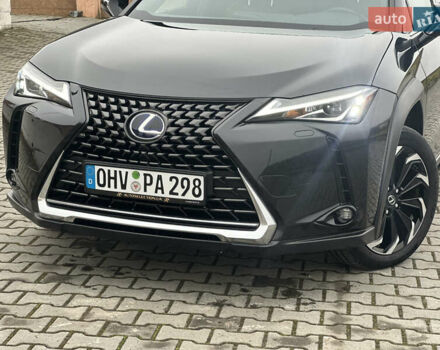 Черный Лексус UX, объемом двигателя 0 л и пробегом 109 тыс. км за 22750 $, фото 8 на Automoto.ua