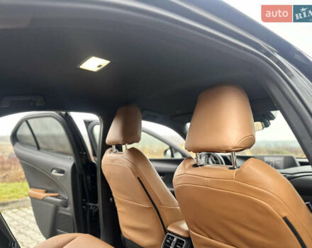 Черный Лексус UX, объемом двигателя 0 л и пробегом 109 тыс. км за 22750 $, фото 29 на Automoto.ua