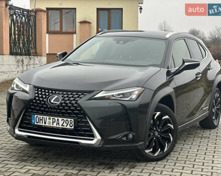 Черный Лексус UX, объемом двигателя 0 л и пробегом 109 тыс. км за 22750 $, фото 5 на Automoto.ua