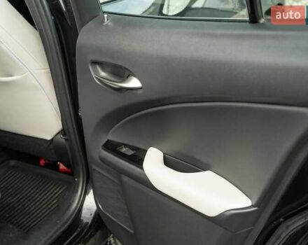 Чорний Лексус UX, об'ємом двигуна 2 л та пробігом 64 тис. км за 29900 $, фото 40 на Automoto.ua