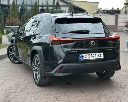 Черный Лексус UX, объемом двигателя 2 л и пробегом 25 тыс. км за 33750 $, фото 36 на Automoto.ua