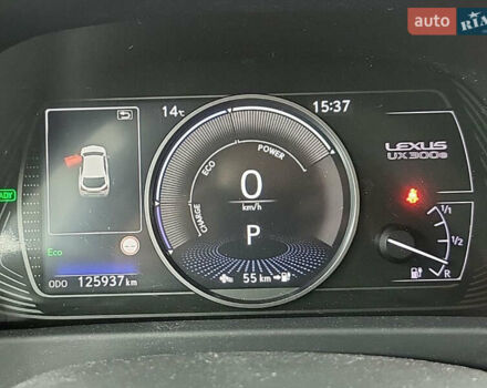 Черный Лексус UX, объемом двигателя 0 л и пробегом 125 тыс. км за 21900 $, фото 2 на Automoto.ua
