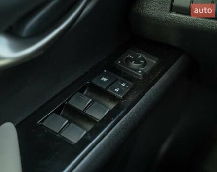 Чорний Лексус UX, об'ємом двигуна 2 л та пробігом 64 тис. км за 29900 $, фото 16 на Automoto.ua