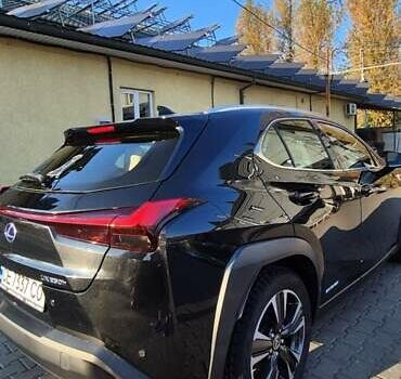 Черный Лексус UX, объемом двигателя 1.99 л и пробегом 62 тыс. км за 29500 $, фото 8 на Automoto.ua