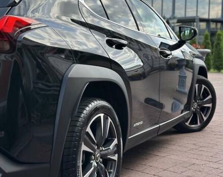 Чорний Лексус UX, об'ємом двигуна 0 л та пробігом 25 тис. км за 35750 $, фото 73 на Automoto.ua