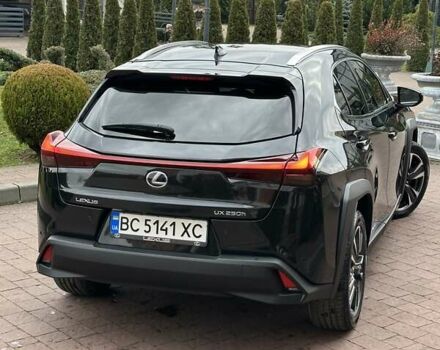 Черный Лексус UX, объемом двигателя 2 л и пробегом 25 тыс. км за 33750 $, фото 52 на Automoto.ua