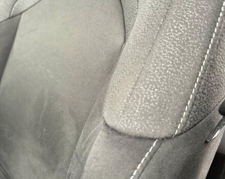 Черный Лексус UX, объемом двигателя 2 л и пробегом 25 тыс. км за 33750 $, фото 73 на Automoto.ua