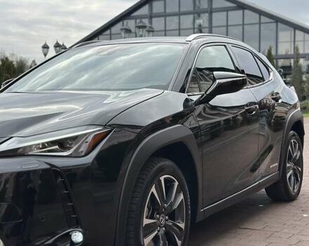 Черный Лексус UX, объемом двигателя 2 л и пробегом 25 тыс. км за 33750 $, фото 27 на Automoto.ua