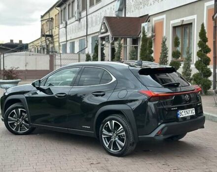 Черный Лексус UX, объемом двигателя 2 л и пробегом 25 тыс. км за 33750 $, фото 38 на Automoto.ua