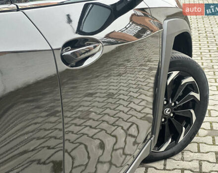Черный Лексус UX, объемом двигателя 0 л и пробегом 109 тыс. км за 22750 $, фото 22 на Automoto.ua