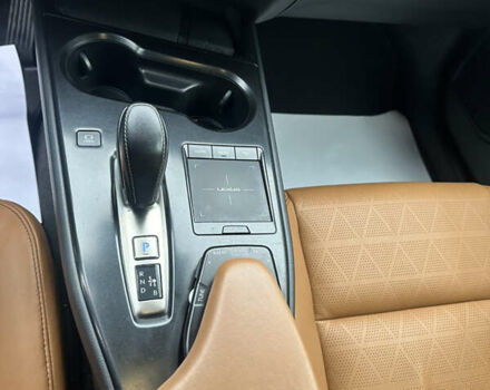 Черный Лексус UX, объемом двигателя 0 л и пробегом 109 тыс. км за 22750 $, фото 47 на Automoto.ua