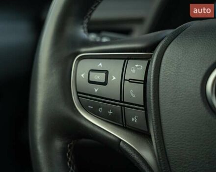 Чорний Лексус UX, об'ємом двигуна 2 л та пробігом 64 тис. км за 29900 $, фото 23 на Automoto.ua