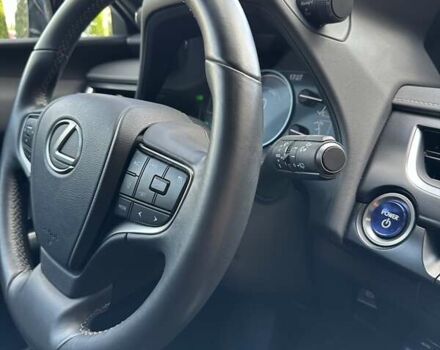 Чорний Лексус UX, об'ємом двигуна 0 л та пробігом 25 тис. км за 35750 $, фото 84 на Automoto.ua