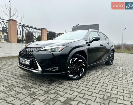 Черный Лексус UX, объемом двигателя 0 л и пробегом 109 тыс. км за 22750 $, фото 4 на Automoto.ua