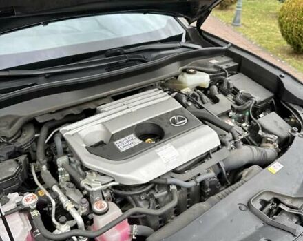 Черный Лексус UX, объемом двигателя 2 л и пробегом 25 тыс. км за 33750 $, фото 103 на Automoto.ua