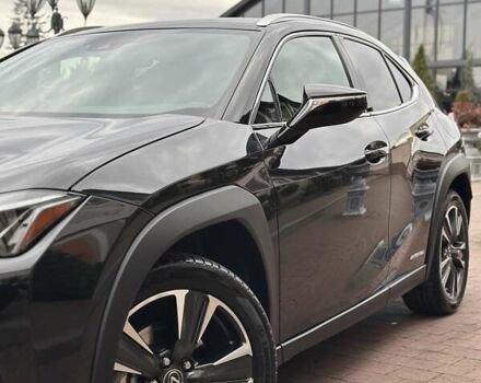 Черный Лексус UX, объемом двигателя 2 л и пробегом 25 тыс. км за 33750 $, фото 10 на Automoto.ua