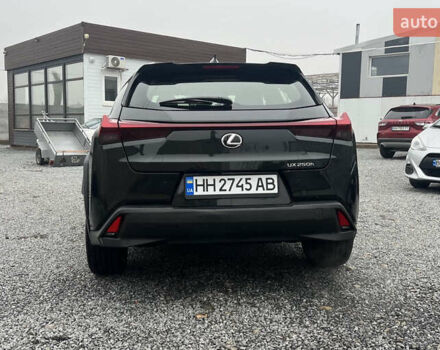 Чорний Лексус UX, об'ємом двигуна 2 л та пробігом 5 тис. км за 38000 $, фото 5 на Automoto.ua
