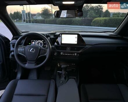 Чорний Лексус UX, об'ємом двигуна 0 л та пробігом 5 тис. км за 38900 $, фото 33 на Automoto.ua