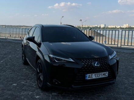 Чорний Лексус UX, об'ємом двигуна 1.99 л та пробігом 54 тис. км за 30500 $, фото 1 на Automoto.ua