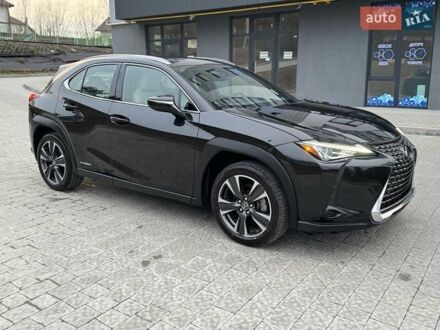 Лексус UX 2021 у Львові на Automoto.ua Чорний Лексус UX, об'ємом двигуна 2 л та пробігом 56 тис. км за 26000 $, фото 1 на Automoto.ua