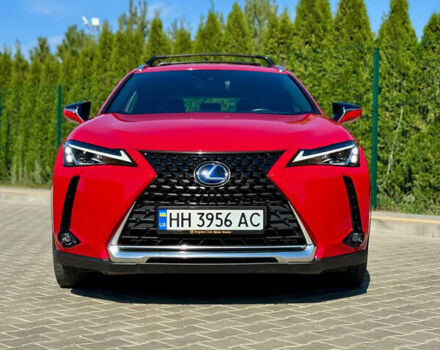 Красный Лексус UX, объемом двигателя 1.99 л и пробегом 47 тыс. км за 28500 $, фото 27 на Automoto.ua