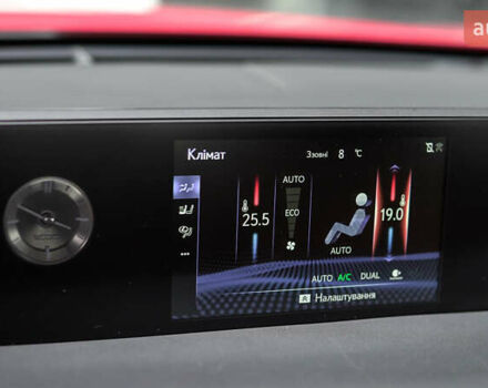 Красный Лексус UX, объемом двигателя 1.99 л и пробегом 101 тыс. км за 29130 $, фото 30 на Automoto.ua