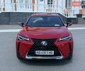 Красный Лексус UX, объемом двигателя 2 л и пробегом 54 тыс. км за 28700 $, фото 3 на Automoto.ua