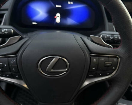 Красный Лексус UX, объемом двигателя 1.99 л и пробегом 4 тыс. км за 39500 $, фото 8 на Automoto.ua