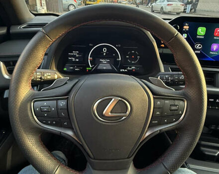 Красный Лексус UX, объемом двигателя 1.99 л и пробегом 4 тыс. км за 39500 $, фото 14 на Automoto.ua