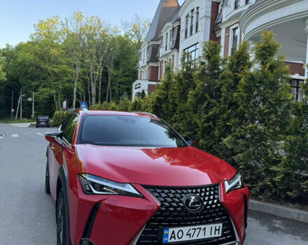 Красный Лексус UX, объемом двигателя 1.99 л и пробегом 40 тыс. км за 29500 $, фото 1 на Automoto.ua