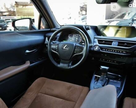 Лексус UX, об'ємом двигуна 2 л та пробігом 16 тис. км за 36000 $, фото 13 на Automoto.ua