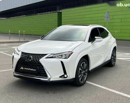 Лексус UX, объемом двигателя 4.25 л и пробегом 20 тыс. км за 31900 $, фото 5 на Automoto.ua