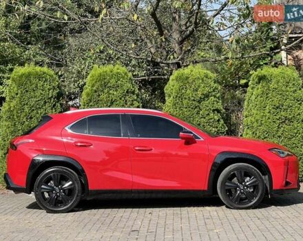 Лексус UX, объемом двигателя 2 л и пробегом 61 тыс. км за 24999 $, фото 3 на Automoto.ua