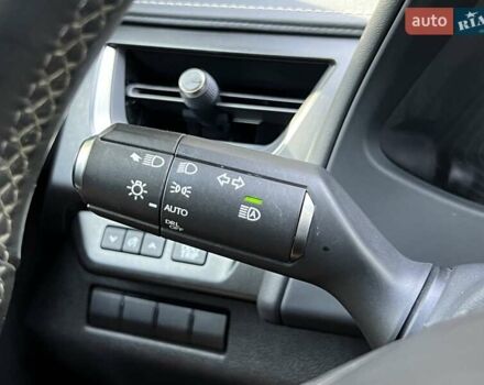 Лексус UX, объемом двигателя 2 л и пробегом 61 тыс. км за 24999 $, фото 15 на Automoto.ua