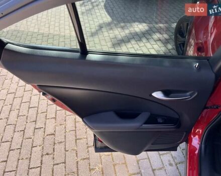 Лексус UX, объемом двигателя 2 л и пробегом 61 тыс. км за 24999 $, фото 31 на Automoto.ua