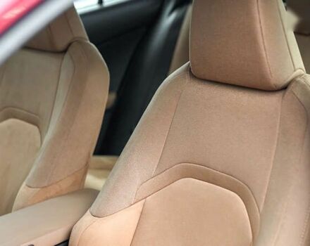 Лексус UX, объемом двигателя 0 л и пробегом 101 тыс. км за 29563 $, фото 18 на Automoto.ua