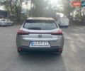 Лексус UX, объемом двигателя 1.99 л и пробегом 32 тыс. км за 35000 $, фото 1 на Automoto.ua