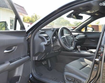 Лексус UX, объемом двигателя 2 л и пробегом 43 тыс. км за 27700 $, фото 15 на Automoto.ua