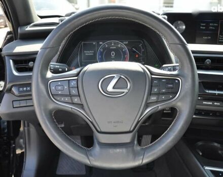 Лексус UX, объемом двигателя 2 л и пробегом 43 тыс. км за 27700 $, фото 17 на Automoto.ua